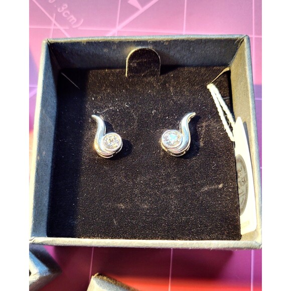 Swarovski Elegant Matching Earrings Necklace Boxed Gift Set Nic and Sid Timeless - Picture 6 of 11